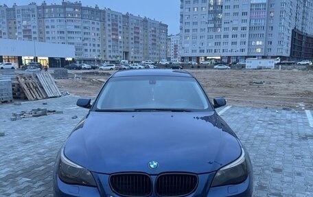 BMW 5 серия, 2004 год, 880 000 рублей, 1 фотография