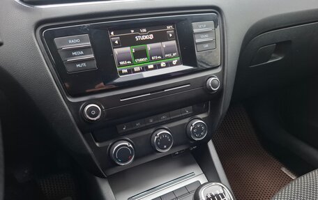 Skoda Octavia, 2016 год, 970 000 рублей, 14 фотография