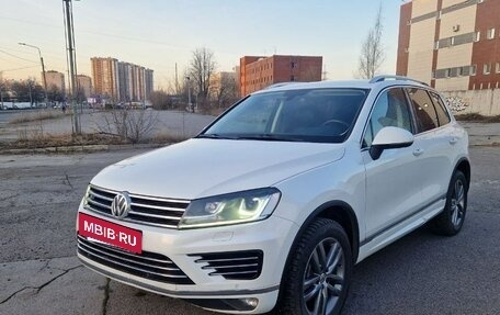 Volkswagen Touareg III, 2018 год, 3 090 000 рублей, 2 фотография