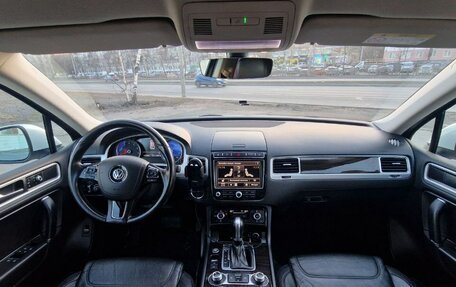 Volkswagen Touareg III, 2018 год, 3 090 000 рублей, 17 фотография