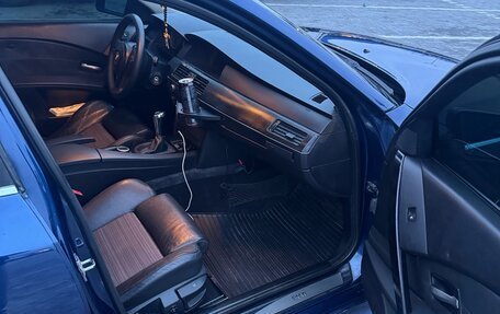 BMW 5 серия, 2004 год, 880 000 рублей, 8 фотография