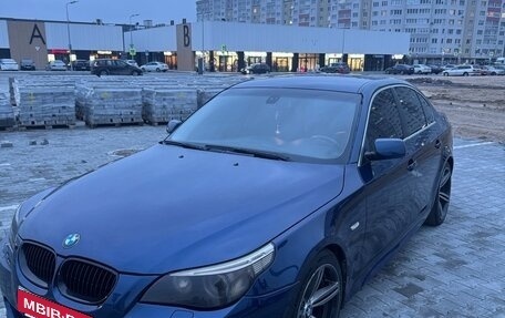 BMW 5 серия, 2004 год, 880 000 рублей, 3 фотография