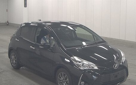 Toyota Vitz, 2018 год, 1 200 000 рублей, 2 фотография