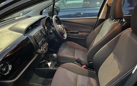 Toyota Vitz, 2018 год, 1 200 000 рублей, 5 фотография