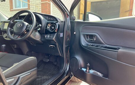 Toyota Vitz, 2018 год, 1 200 000 рублей, 11 фотография