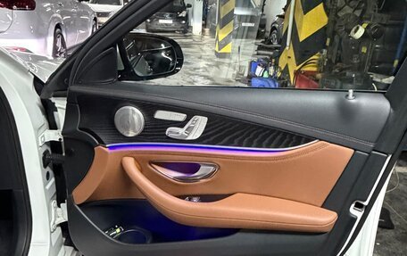 Mercedes-Benz E-Класс, 2021 год, 5 700 000 рублей, 7 фотография