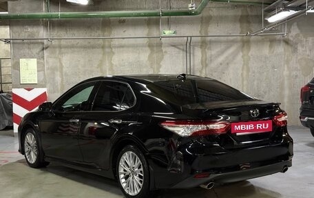 Toyota Camry, 2019 год, 3 050 000 рублей, 3 фотография