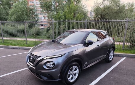 Nissan Juke II, 2021 год, 2 200 000 рублей, 18 фотография