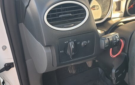 Ford Focus II рестайлинг, 2011 год, 560 000 рублей, 10 фотография