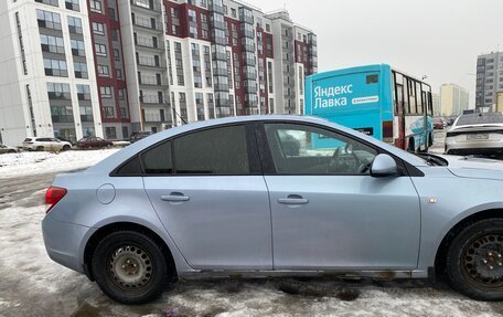 Chevrolet Cruze II, 2010 год, 350 000 рублей, 6 фотография