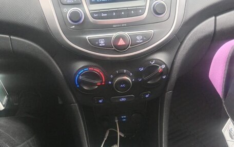 Hyundai Solaris II рестайлинг, 2014 год, 1 150 000 рублей, 14 фотография