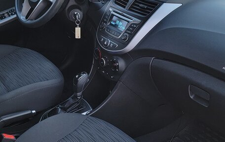 Hyundai Solaris II рестайлинг, 2016 год, 1 250 000 рублей, 14 фотография