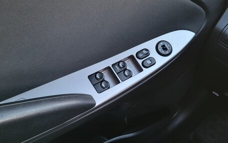 Hyundai Solaris II рестайлинг, 2016 год, 1 250 000 рублей, 21 фотография