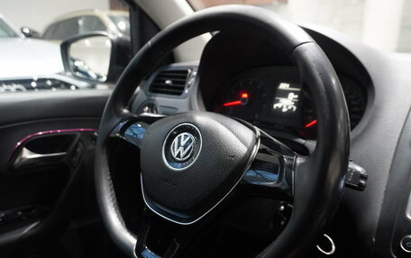 Volkswagen Polo VI (EU Market), 2016 год, 855 000 рублей, 15 фотография