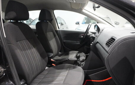 Volkswagen Polo VI (EU Market), 2016 год, 855 000 рублей, 11 фотография