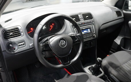 Volkswagen Polo VI (EU Market), 2016 год, 855 000 рублей, 7 фотография