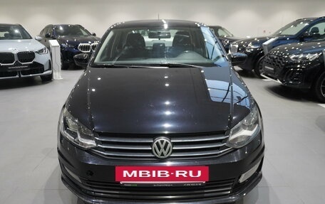 Volkswagen Polo VI (EU Market), 2016 год, 855 000 рублей, 2 фотография