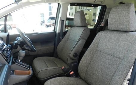 Toyota Sienta, 2023 год, 1 300 060 рублей, 8 фотография