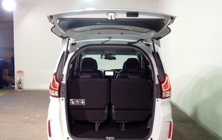 Honda Freed II, 2023 год, 1 540 060 рублей, 6 фотография