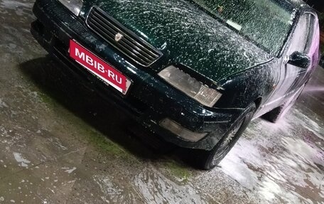 Toyota Camry (A40/A50), 1981 год, 400 000 рублей, 2 фотография