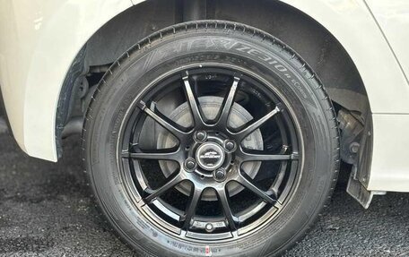 Toyota Yaris, 2022 год, 872 000 рублей, 23 фотография