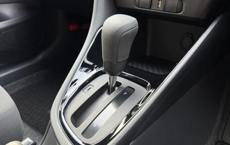 Toyota Yaris, 2022 год, 862 000 рублей, 14 фотография