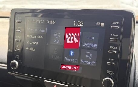 Toyota Yaris, 2022 год, 862 000 рублей, 10 фотография