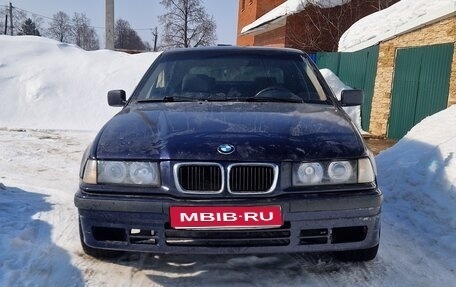 BMW 3 серия, 1998 год, 270 000 рублей, 1 фотография
