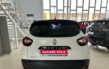 Renault Kaptur I рестайлинг, 2016 год, 1 144 000 рублей, 9 фотография