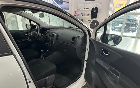 Renault Kaptur I рестайлинг, 2016 год, 1 144 000 рублей, 34 фотография