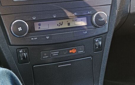 Toyota Avensis III рестайлинг, 2009 год, 920 000 рублей, 17 фотография