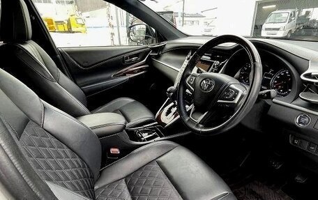 Toyota Harrier, 2018 год, 2 252 000 рублей, 10 фотография