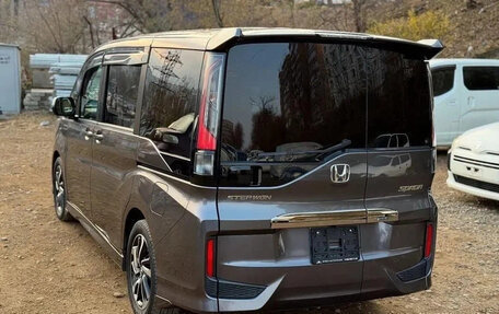 Honda Stepwgn IV, 2022 год, 1 990 060 рублей, 6 фотография