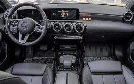 Mercedes-Benz A-Класс, 2022 год, 1 890 060 рублей, 12 фотография