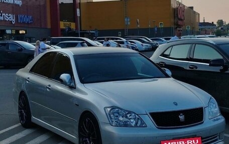 Toyota Crown, 2004 год, 1 350 000 рублей, 2 фотография