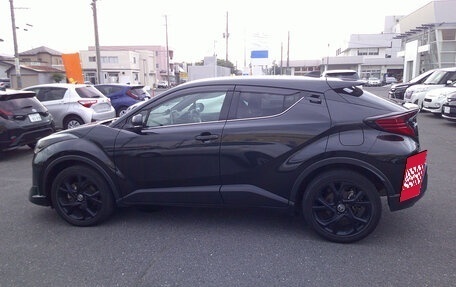 Toyota C-HR I рестайлинг, 2023 год, 2 051 000 рублей, 4 фотография