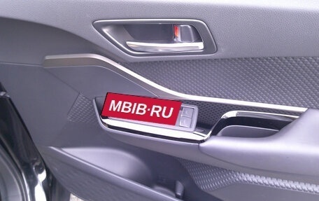 Toyota C-HR I рестайлинг, 2023 год, 2 051 000 рублей, 9 фотография