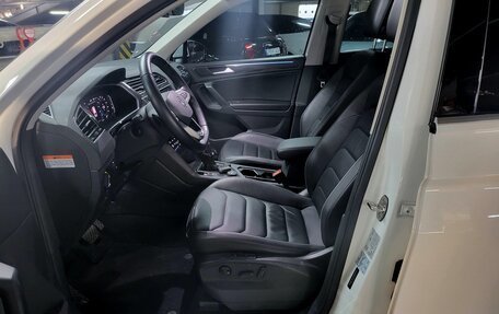 Volkswagen Tiguan II, 2022 год, 2 512 000 рублей, 6 фотография