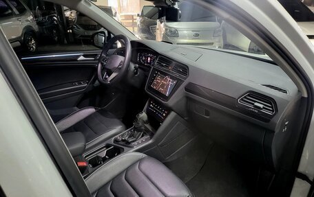 Volkswagen Tiguan II, 2022 год, 2 512 000 рублей, 13 фотография