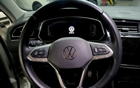 Volkswagen Tiguan II, 2022 год, 2 512 000 рублей, 10 фотография