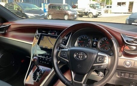 Toyota Harrier, 2017 год, 2 021 000 рублей, 9 фотография