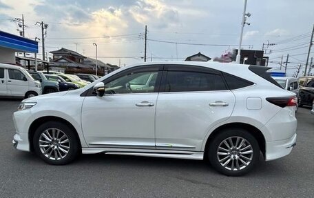 Toyota Harrier, 2020 год, 2 396 000 рублей, 3 фотография