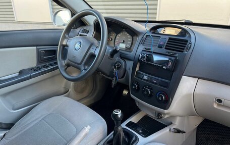 KIA Cerato I, 2005 год, 300 000 рублей, 12 фотография