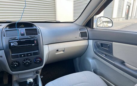 KIA Cerato I, 2005 год, 300 000 рублей, 9 фотография