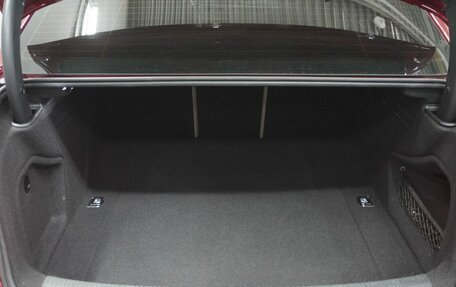 Audi A4, 2019 год, 2 390 000 рублей, 9 фотография