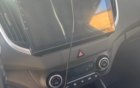 Hyundai Creta I рестайлинг, 2018 год, 1 900 000 рублей, 4 фотография