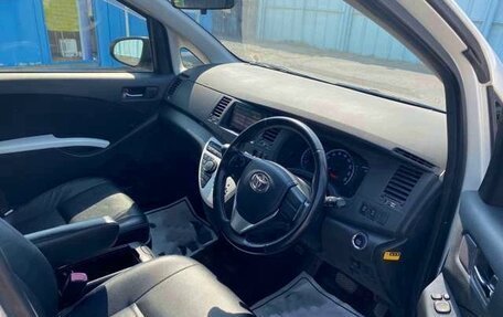 Toyota ISis I, 2016 год, 1 014 000 рублей, 9 фотография