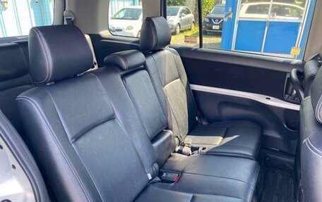 Toyota ISis I, 2016 год, 1 014 000 рублей, 13 фотография