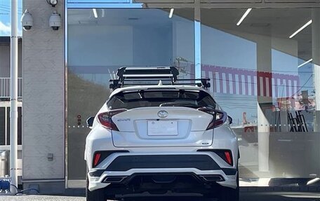 Toyota C-HR I рестайлинг, 2018 год, 1 560 000 рублей, 4 фотография