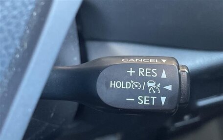 Toyota C-HR I рестайлинг, 2018 год, 1 560 000 рублей, 13 фотография